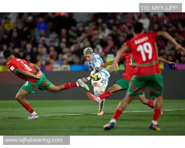 跟朋友娱乐赛 11 分制，先输后赢